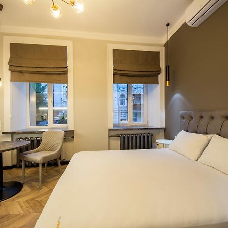 Self Check-In Apartments Maidan Area Kiev Exterior foto