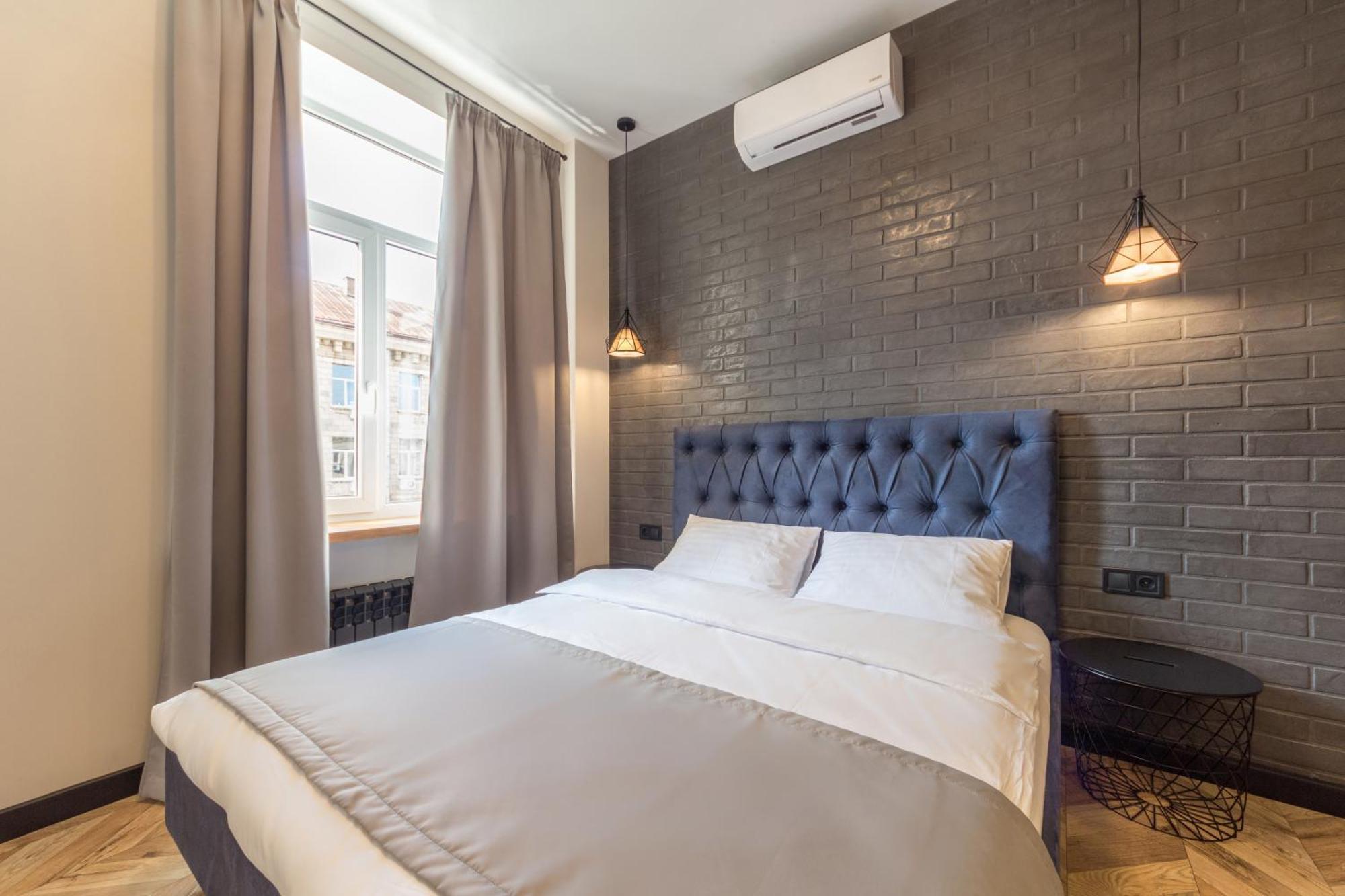 Self Check-In Apartments Maidan Area Kiev Exterior foto