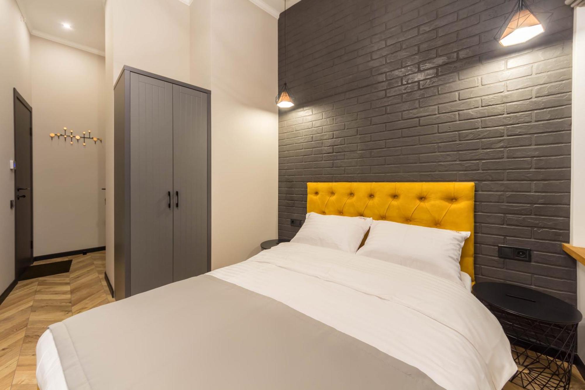 Self Check-In Apartments Maidan Area Kiev Exterior foto