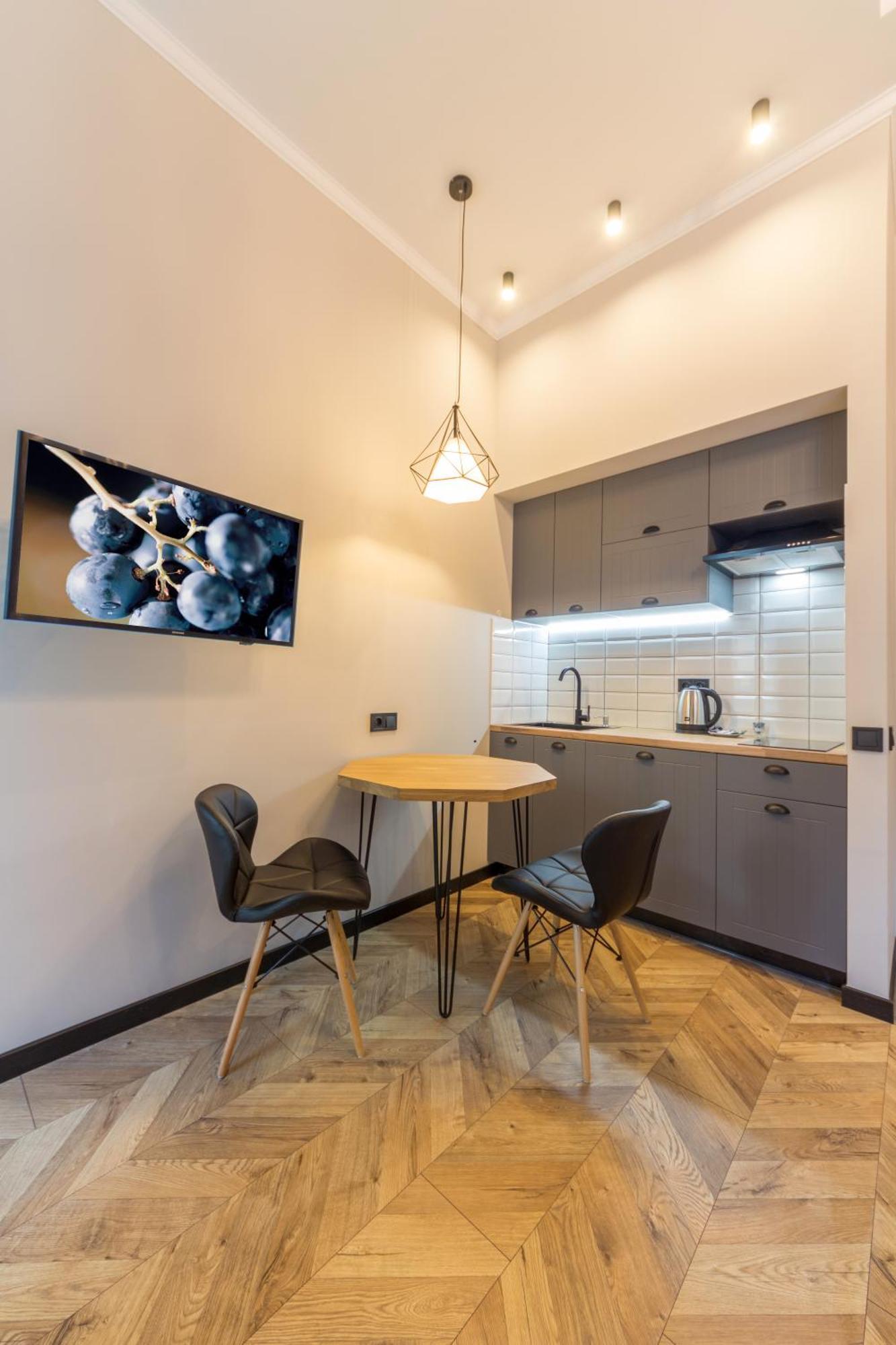 Self Check-In Apartments Maidan Area Kiev Exterior foto